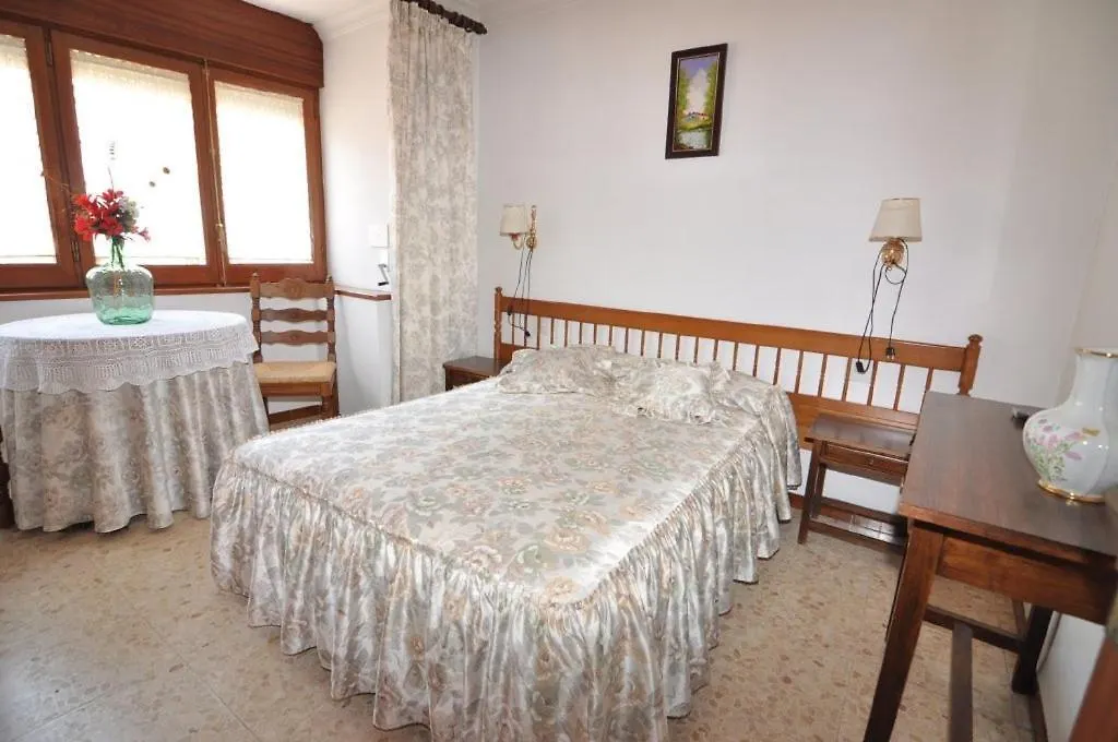 Hostal Can Salvador-1